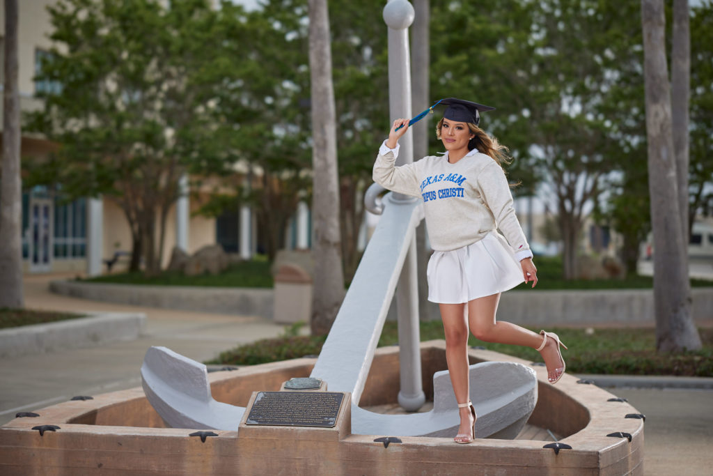 Where Can I Go To Take Graduation Pictures