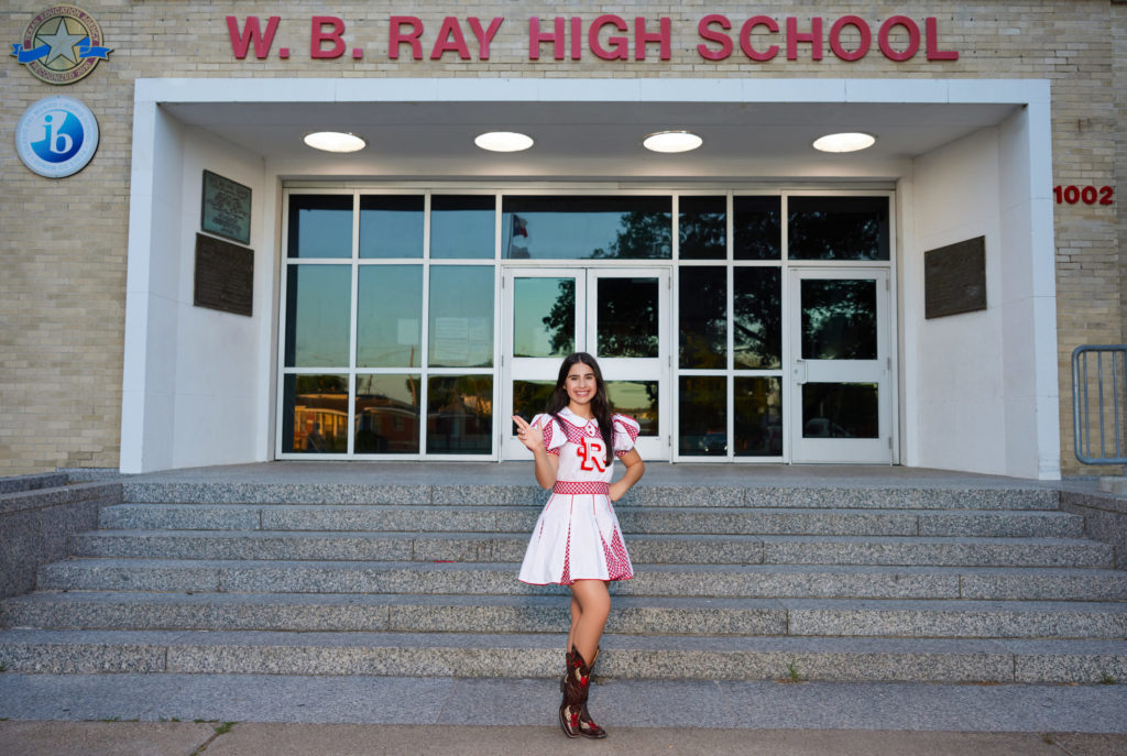Tips For Perfect High School Graduation Photographs